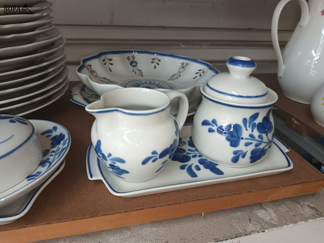 Lot 12 - portugees servies - afbeelding 3 van  6