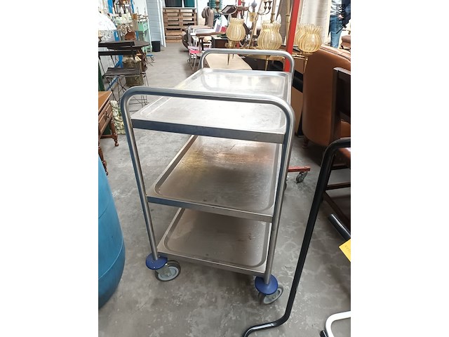 Lot 12 - serveerkar in inox - afbeelding 2 van  3