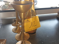 Lot 12 - vazen en kaarsenhouders. 7 stuks - afbeelding 2 van  2