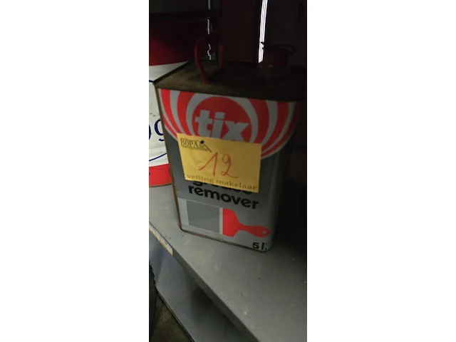 Lot 12 - vintage blikken tonnen - afbeelding 2 van  3