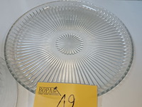 Lot 12 - vintage glazen taart/kaas stolp - afbeelding 4 van  6