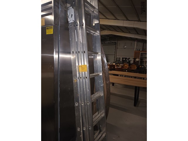 Lot 120 - aluminium uitschuifbare ladder - afbeelding 3 van  3