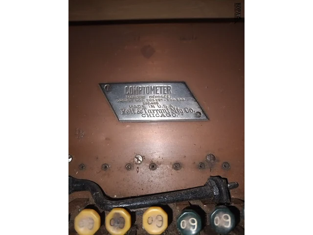 Lot 120 - antieke comptometer - afbeelding 2 van  4