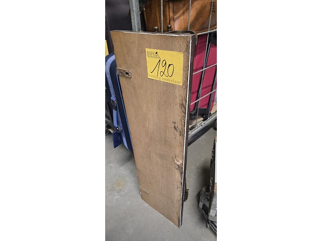 Lot 120 - antieke porte monteau koper & eik - afbeelding 1 van  2