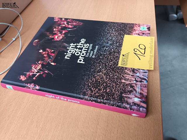 Lot 120 - boek night of the proms - afbeelding 2 van  4