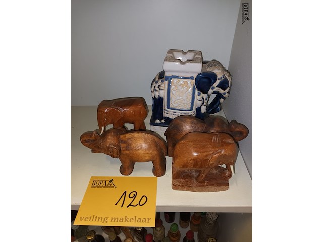 Lot 120 - decoratieve olifanten. 5 stuks - afbeelding 1 van  4