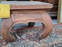 Lot 120 - geglazuurde keramische olifant aziatische stijl en bijhorend - afbeelding 2 van  3