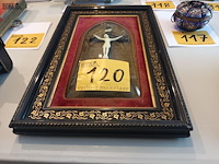 Lot 120 - kruisbeeld in kader - afbeelding 4 van  4