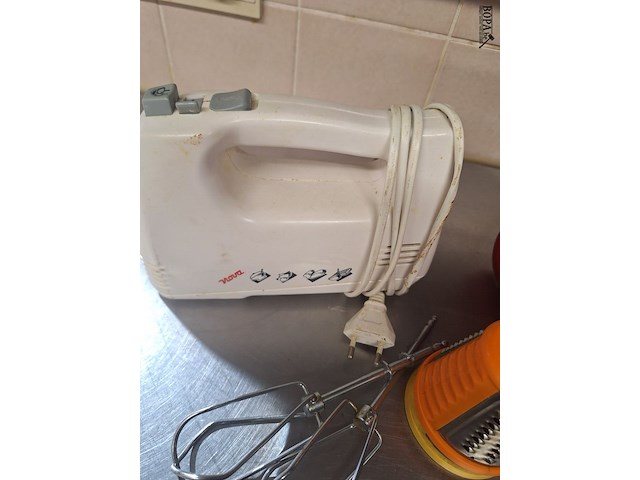 Lot 120 - mixer en kaasrasp - afbeelding 3 van  3