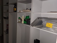 Lot 120 - open kast - afbeelding 1 van  2