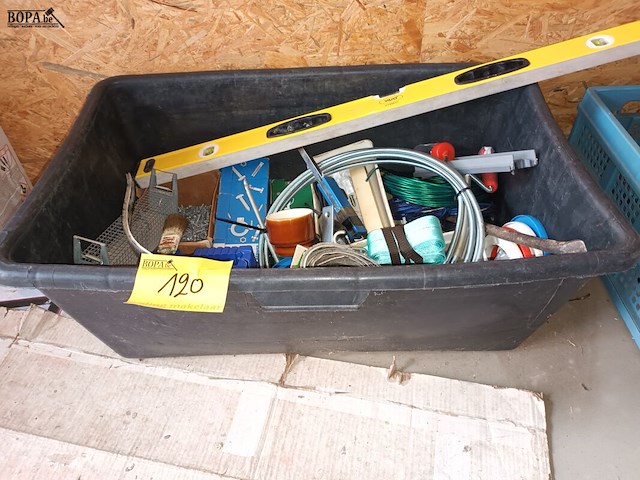 Lot 120 - pvc kuip met gereedschap - afbeelding 6 van  6