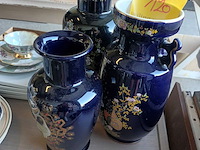 Lot 120 - vintage vazen. 3 stuks - afbeelding 1 van  4