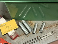 Lot 121 - allerlei werkgerief: kroonboren nieuw circa 10 stuks - toebe - afbeelding 4 van  5