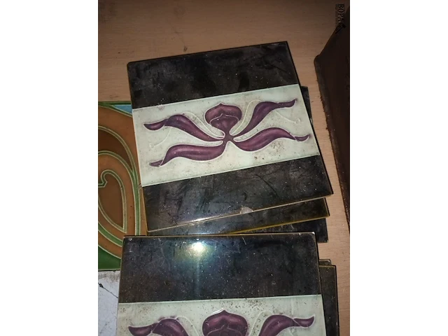 Lot 121 - antieke wandtegels. 8 stuks - afbeelding 3 van  3