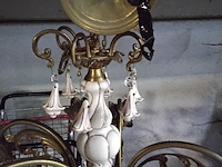 Lot 121 - antieken kroonluchter - brons & keramiek - afbeelding 2 van  5