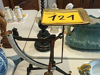 Lot 121 - brievenweegschaal - afbeelding 1 van  4