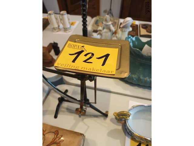 Lot 121 - brievenweegschaal - afbeelding 4 van  4