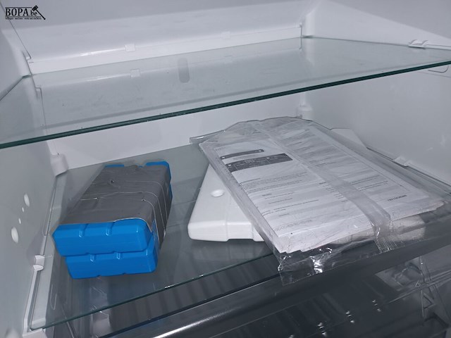 Lot 121 - diepvriezer whirlpool - afbeelding 3 van  4