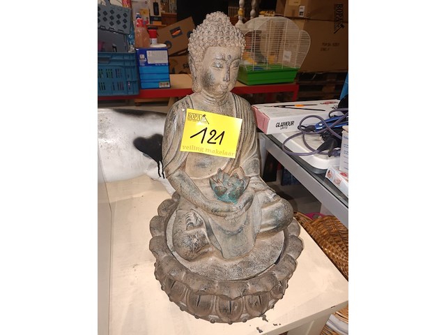 Lot 121 - fonteintje - afbeelding 1 van  3