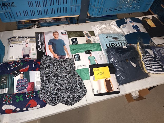 Lot 121 - herenkledij. 20 stuks - afbeelding 1 van  5