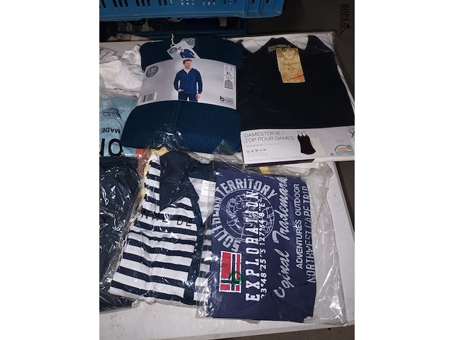 Lot 121 - herenkledij. 20 stuks - afbeelding 5 van  5