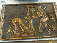 Lot 121 - houten wanddecoratie. 3 stuks - afbeelding 2 van  4