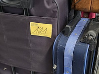 Lot 121 - lot valiezen ong 7 stuks - afbeelding 2 van  4