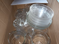 Lot 121 - punchset, glazen kannen en schalen - afbeelding 2 van  4