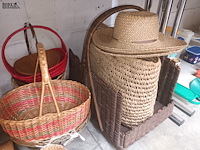 Lot 121 - rieten manden. 21 stuks - afbeelding 4 van  4