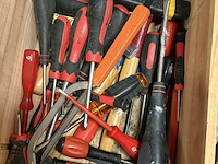 Lot 122 - allerlei werkmateriaal circa 20 stuks - afbeelding 3 van  4