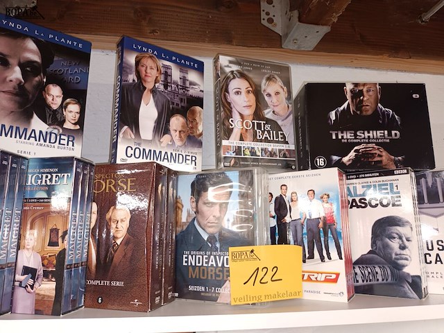 Lot 122 - dvd boxen. 11 stuks - afbeelding 1 van  5