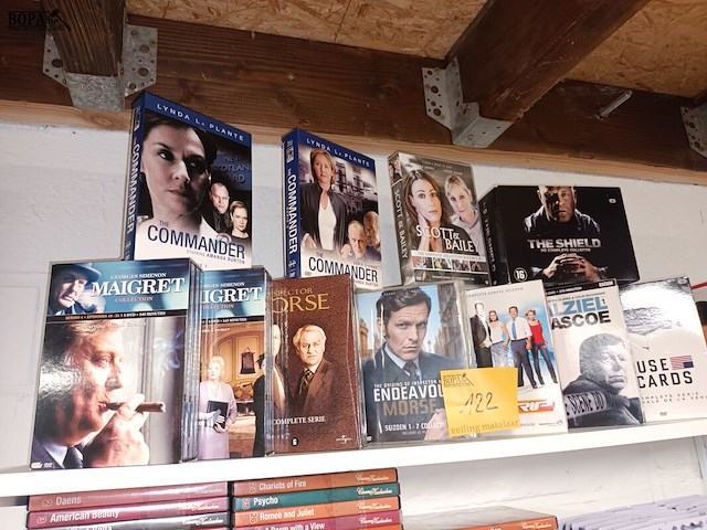 Lot 122 - dvd boxen. 11 stuks - afbeelding 2 van  5