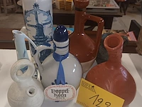 Lot 122 - kruiken en kannetjes. 7 stuks