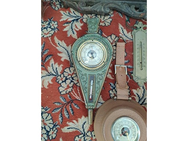 Lot 122 - lot 5 thermometers en barometers - houtwerk - afbeelding 2 van  4