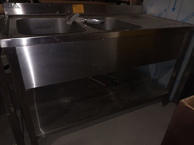 Lot 122 - rvs spoeltafel - afbeelding 2 van  3