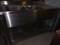 Lot 122 - rvs spoeltafel - afbeelding 2 van  3