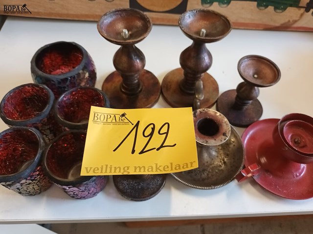 Lot 122 - theelichthouders. 11 stuks - afbeelding 1 van  4