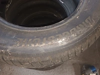 Lot 123 - banden bridgestone. 4 stuks - afbeelding 3 van  5