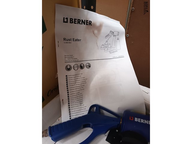 Lot 123 - berner zandstraalpistool - afbeelding 2 van  4