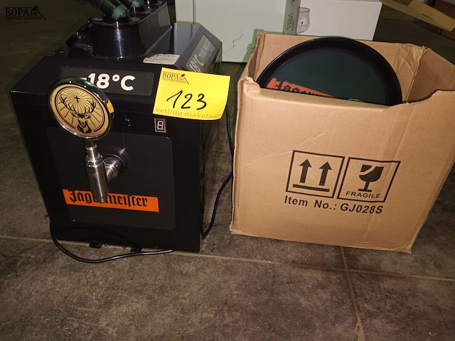 Lot 123 - jägermeister tap machine - afbeelding 5 van  5