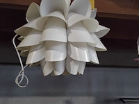 Lot 123 - moderne hanglamp plastiek - afbeelding 4 van  4