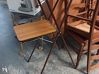 Lot 123 - retro statief voor projector - afbeelding 1 van  2
