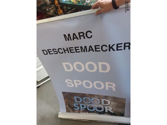 Lot 123 - roll up banner met draagtas - afbeelding 2 van  3