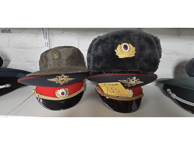 Lot 123 - rusland 4 stuks - afbeelding 1 van  5