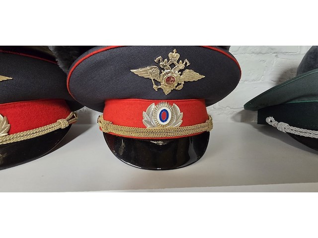 Lot 123 - rusland 4 stuks - afbeelding 4 van  5