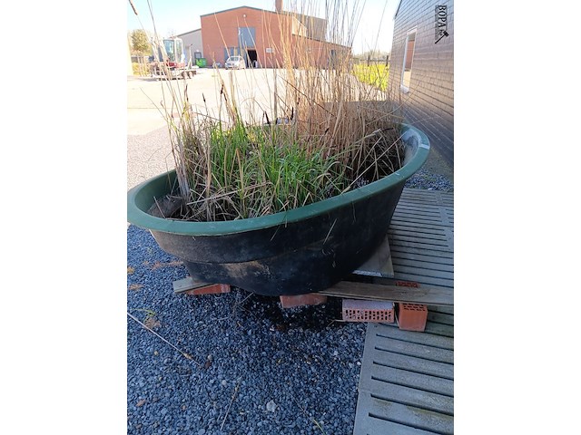 Lot 123 - tuinvijver - afbeelding 2 van  3