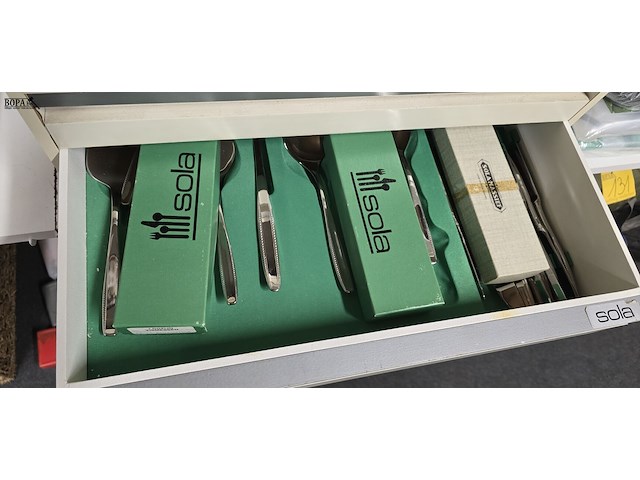 Lot 124 - bestekkoffer sola compleet 115 delig - afbeelding 3 van  9