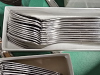 Lot 124 - bestekkoffer sola compleet 115 delig - afbeelding 5 van  9