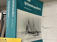 Lot 124 - boeken 'onze ijslandvaarders' - 2 stuks - afbeelding 2 van  2