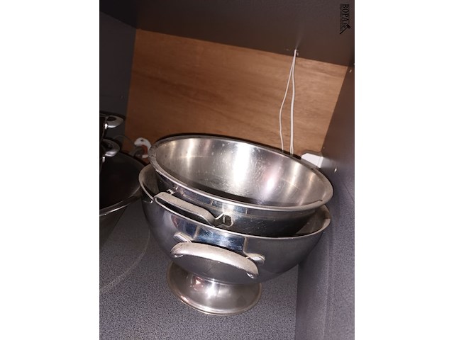 Lot 124 - inox mengkommen. 5 stuks - afbeelding 3 van  3